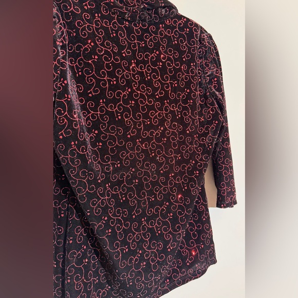 Notations Black and Red Sparkly top Size PM - Picture 8 of 16